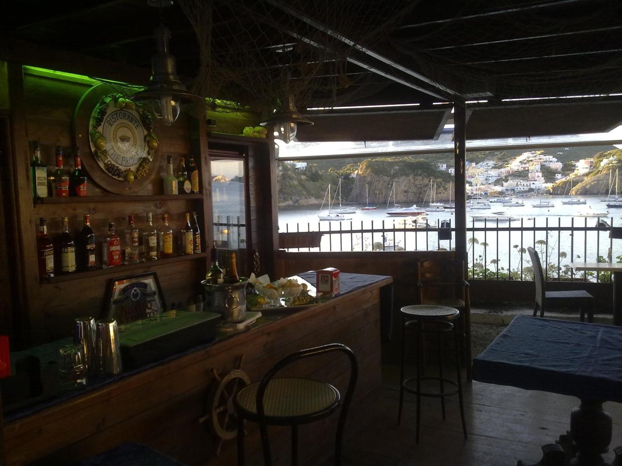 Hotel La Baia Ponza Bagian luar foto