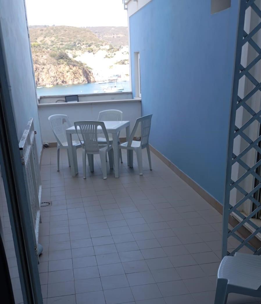 Hotel La Baia Ponza Bagian luar foto